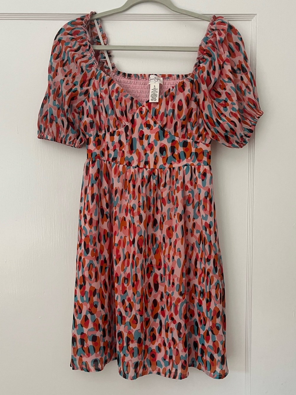 Jessica Simpson mini colorful party dress! 🎉